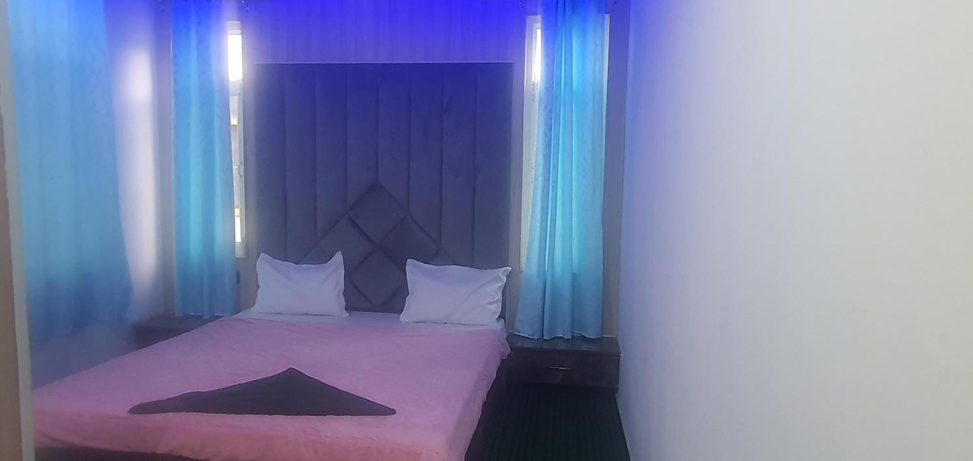 Hotel Resonance Exotic Srīnagar Exteriér fotografie